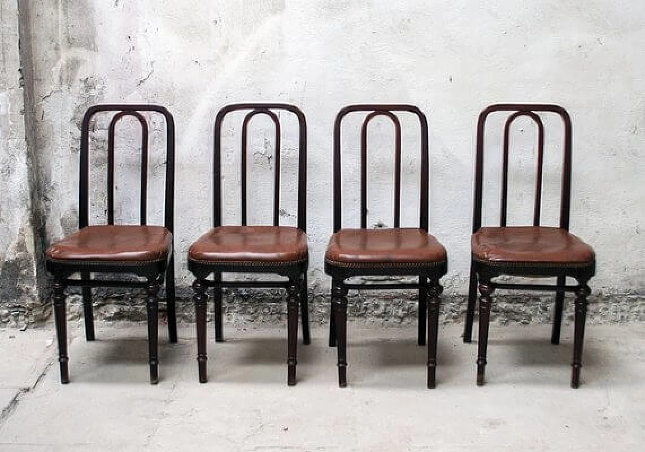 4 wooden chairs attributed to Thonet, 1910s 5