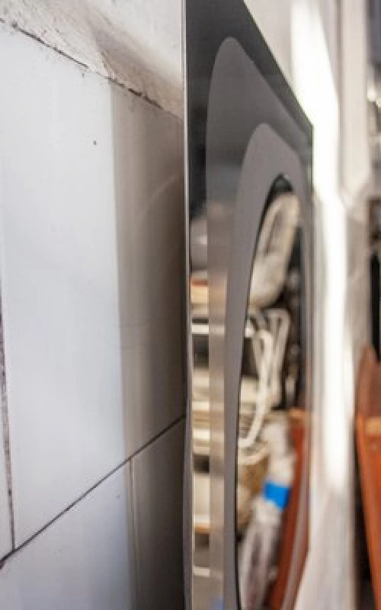 Specchio con cornice in acciaio spazzolato, anni '70 2