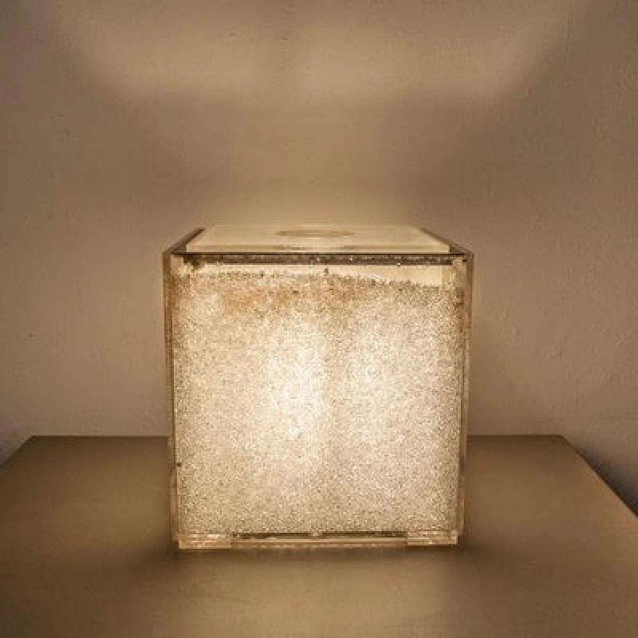 Cubic acrylic glass table lamp by Giorgetti e Sorgato for Studio SG, 1970s 2