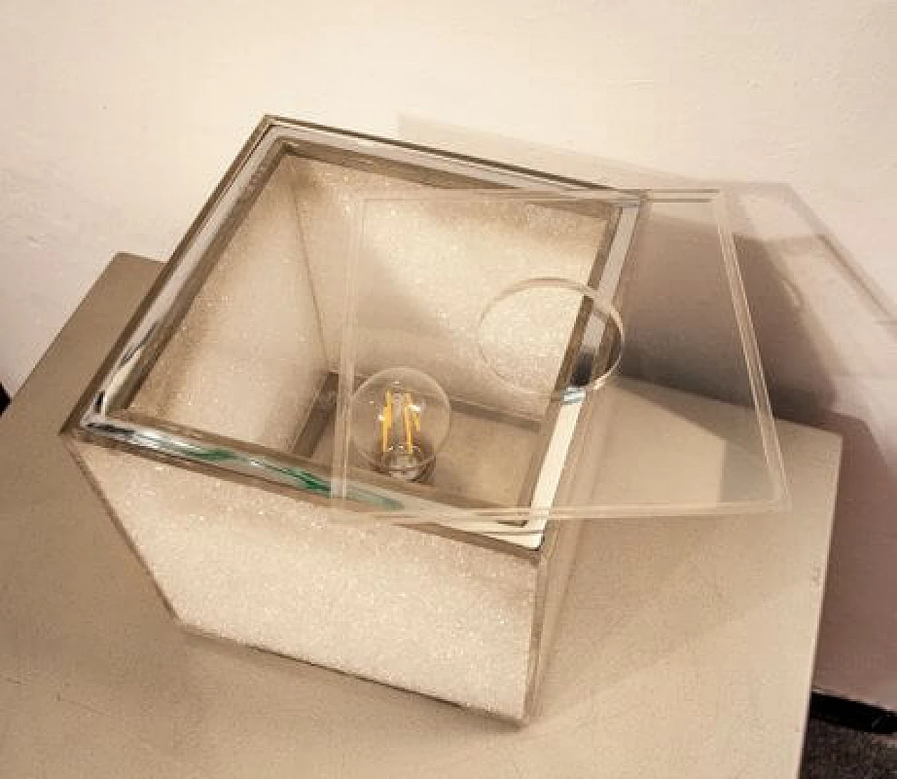 Cubic acrylic glass table lamp by Giorgetti e Sorgato for Studio SG, 1970s 5