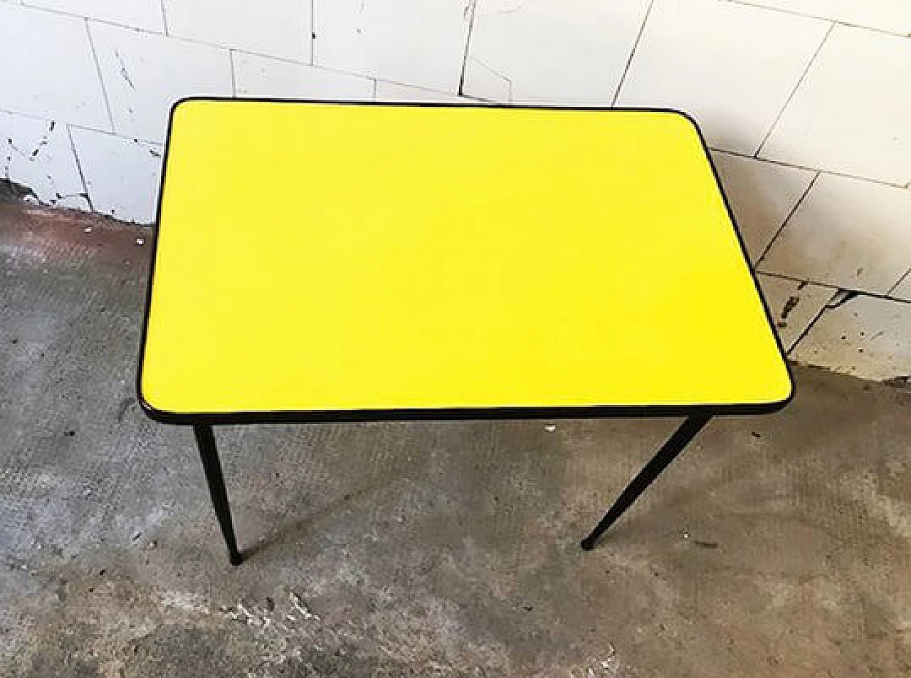 Coffee table with yellow formica top, 1950s 5