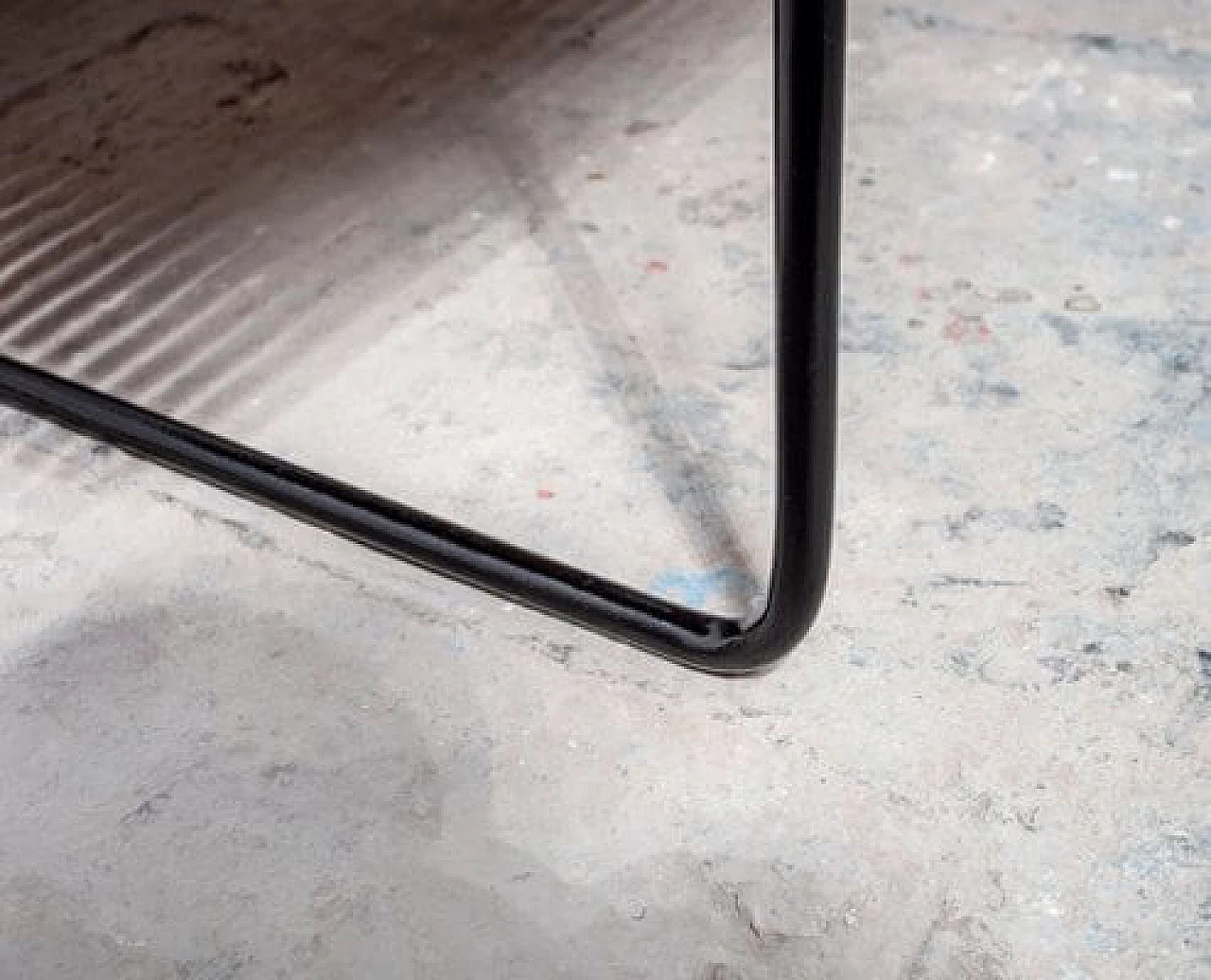 Tavolino da caffè in ciliegio e metallo in stile Ettore Sottsass, anni '50 7