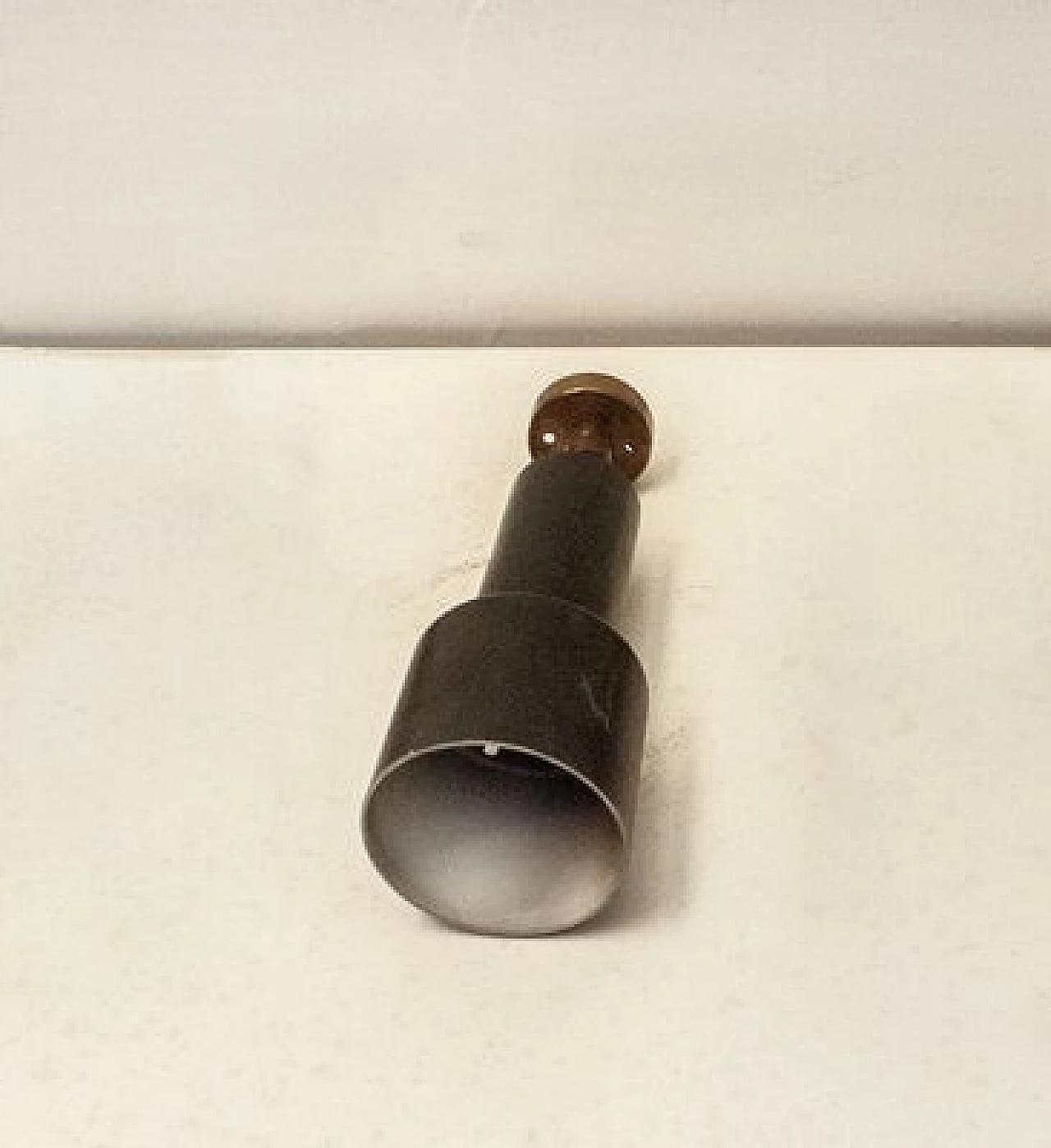 3 Appliques in ottone e metallo laccato di Stilnovo, anni '50 3