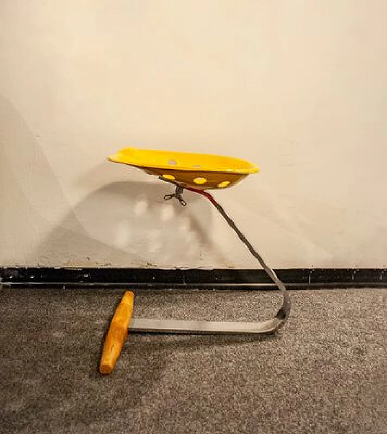 Pair of yellow stools by Achille Castiglioni for Zanotta, 1950s 4