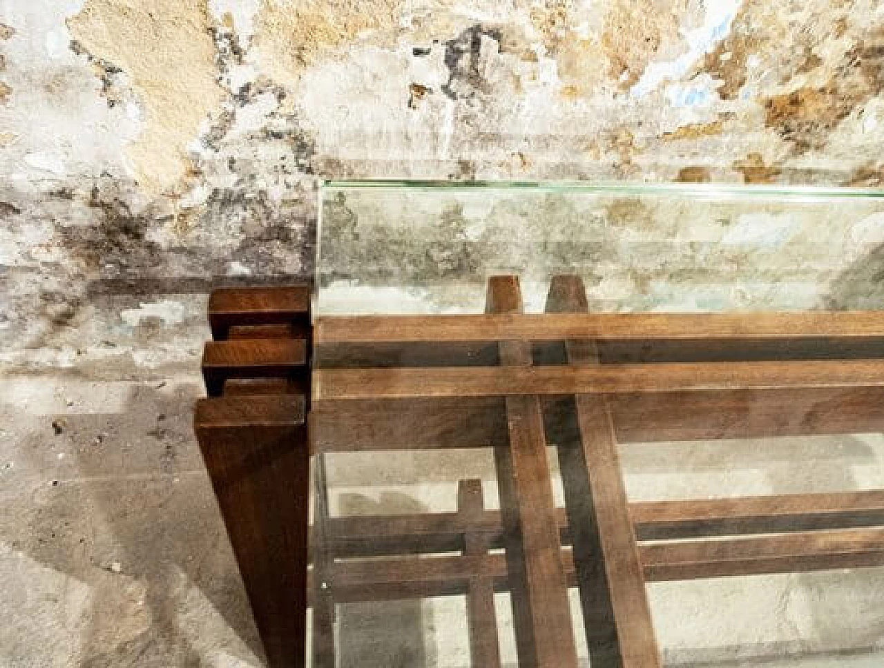 Tavolino con base in legno e ripiano in vetro, anni '50 4