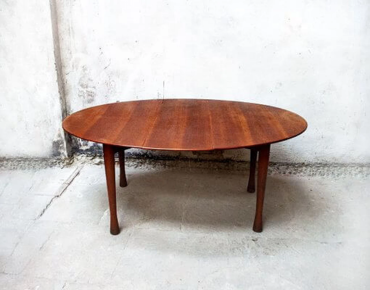 Babe oval table in cherry wood by Vico Magistretti for ICF De Padova, 1988 1