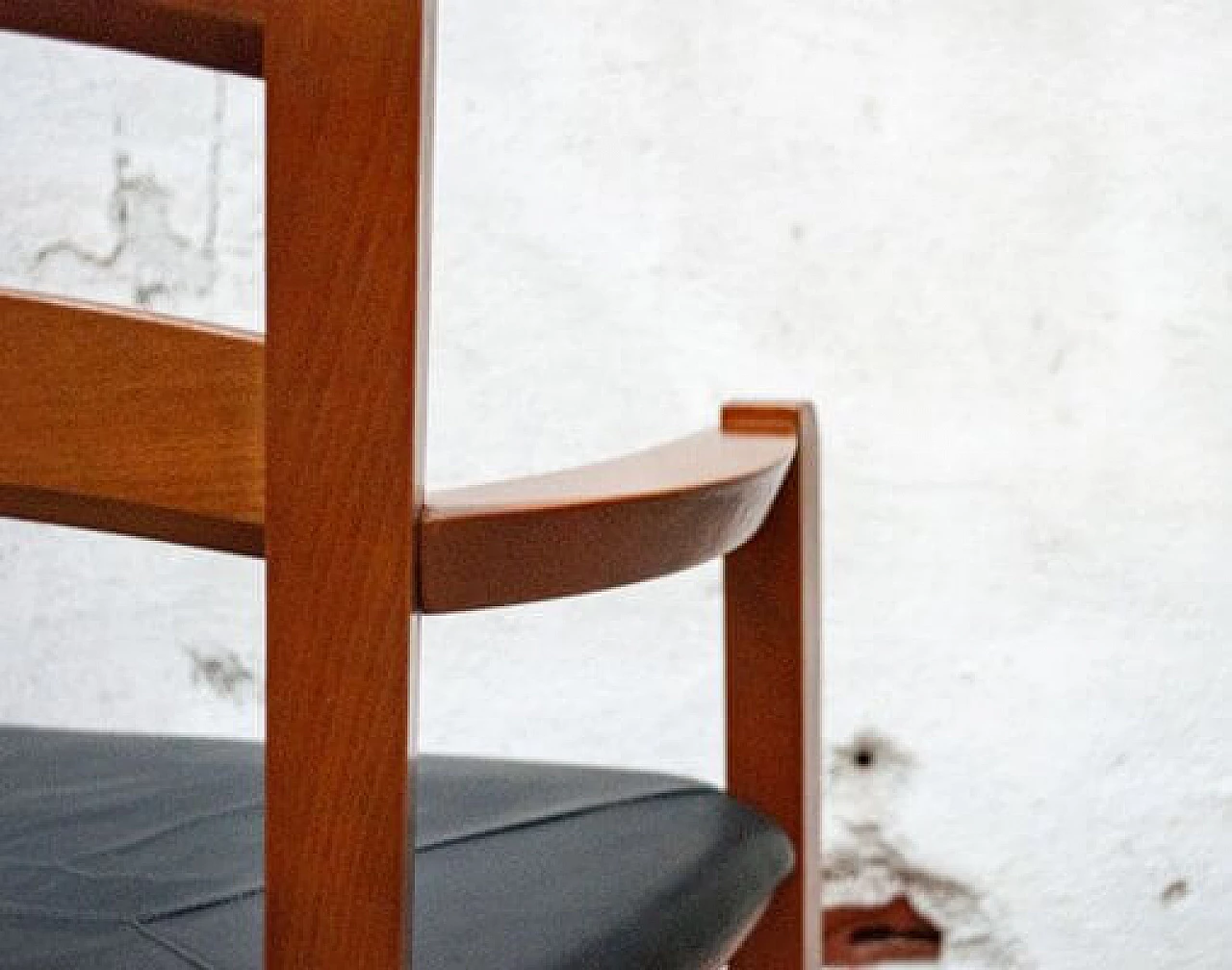 Pair of beech wood & leather Marocca Chairs by Vico Magistretti for ICF De Padova, 1987 7