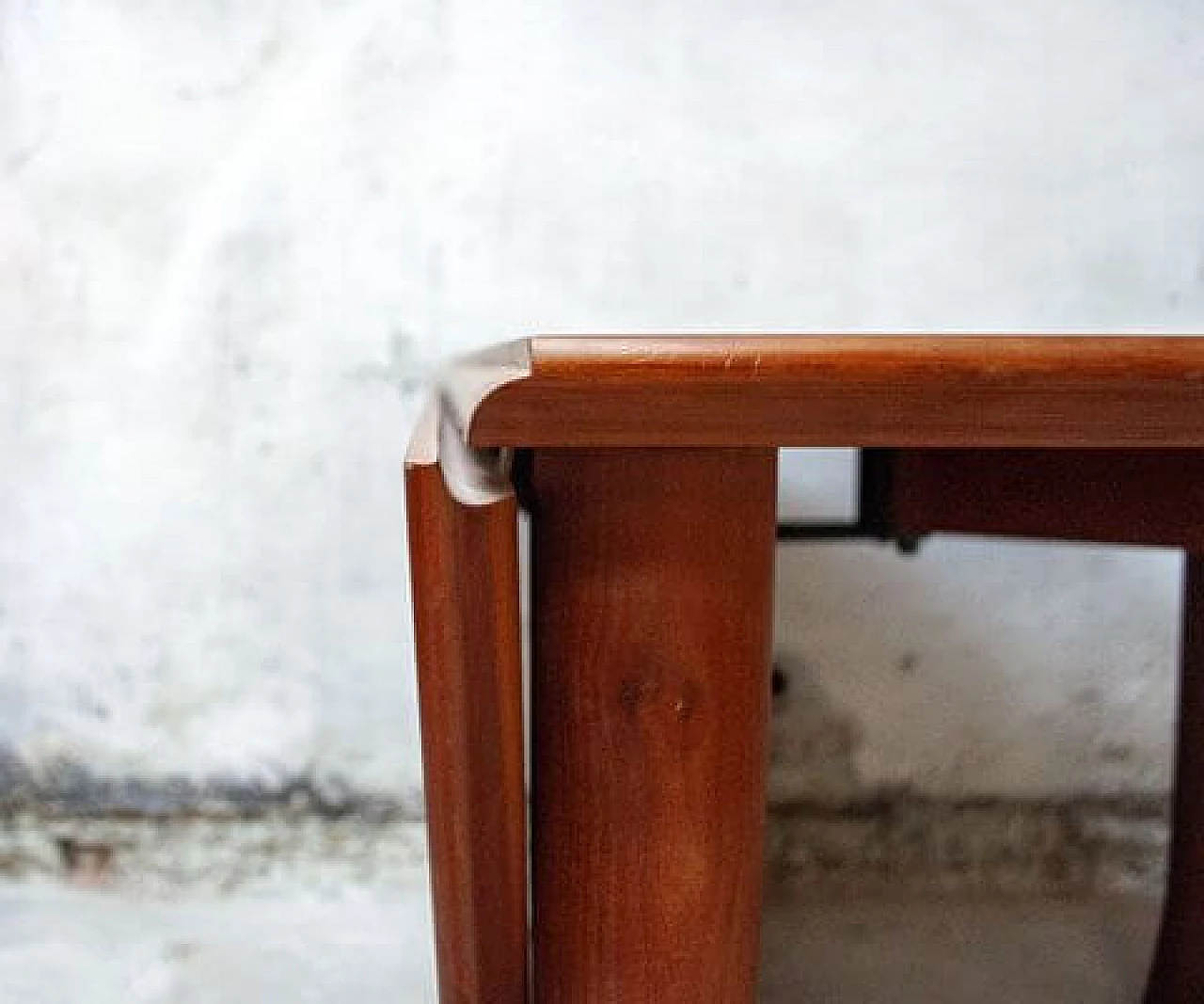 Babe oval table in cherry wood by Vico Magistretti for ICF De Padova, 1988 9