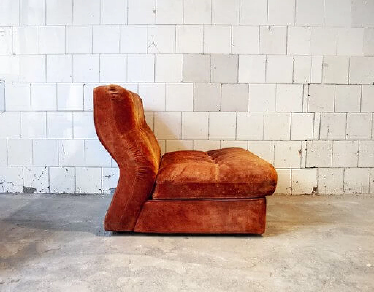 3 divani in camoscio arancione di Antonello Mosca per Cinova, anni '60 5