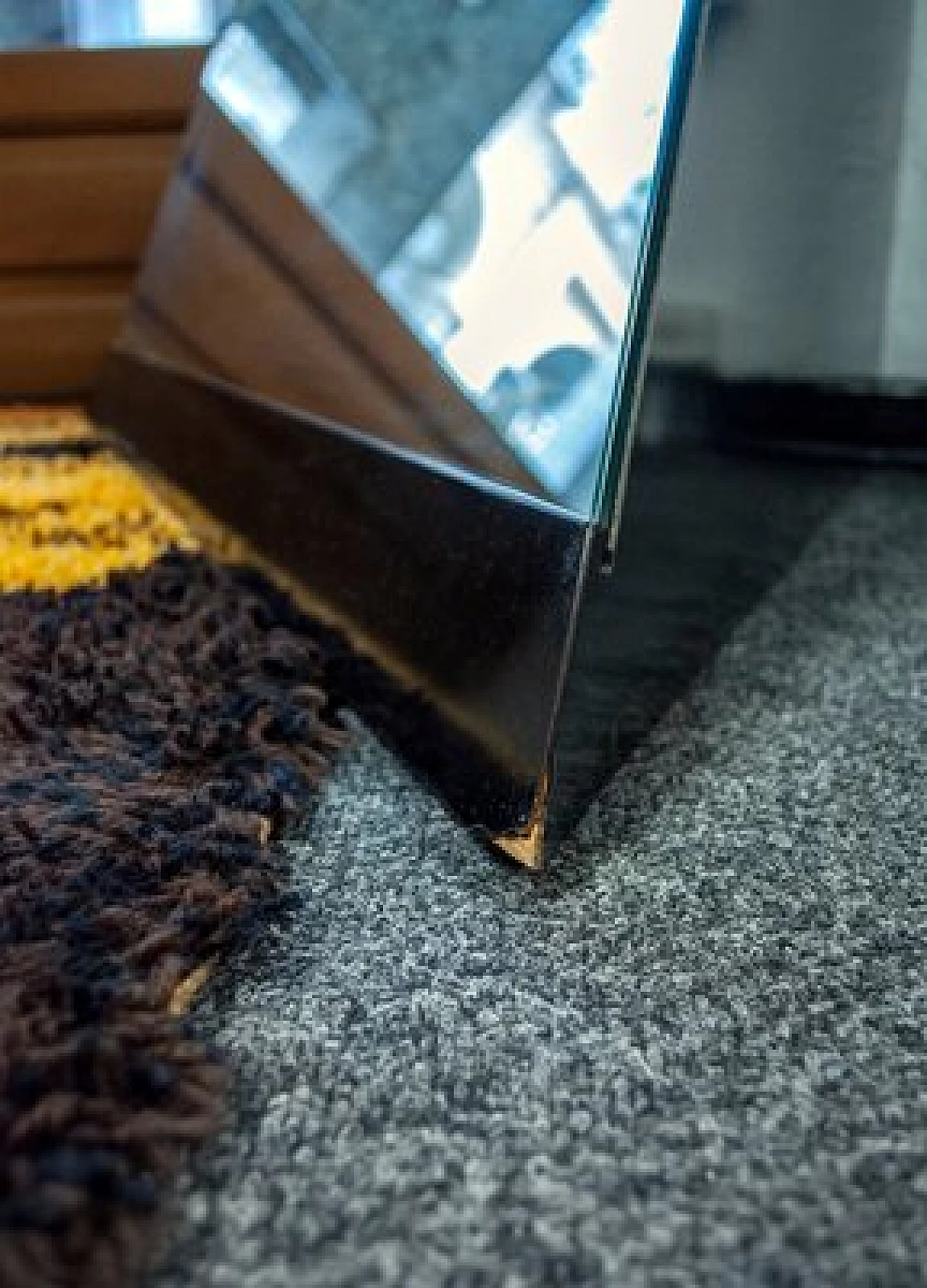 Specchio con struttura in legno laccato di Giuseppe Raimondi per Cristal Art, anni '70 5