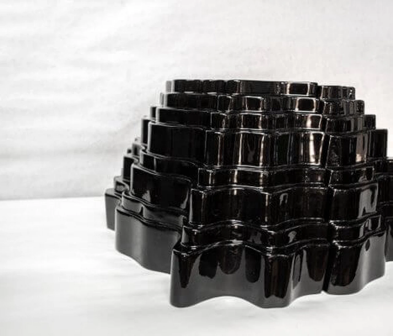 Vasi modulari in ceramica nera di Sergio Asti per Gabbianelli, 1968 5