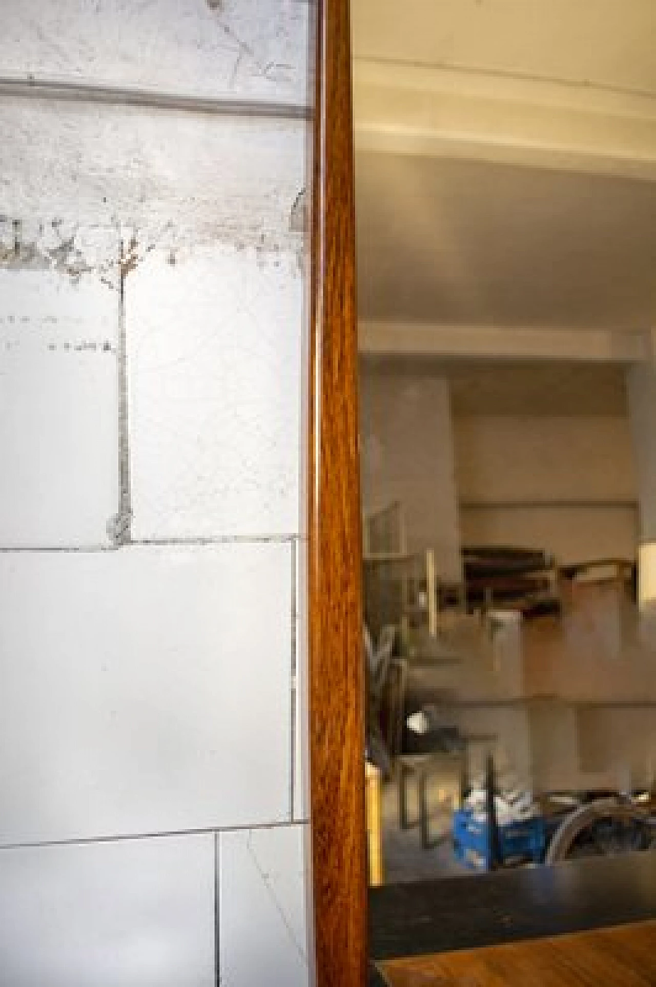 Specchio con cornice in legno di La Permanente Mobili Cantù, anni '50 3