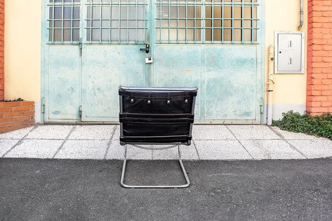 Poltrona MR Lounge Chair di Ludwig Mies Van Der Rohe per Knoll, anni '80 4