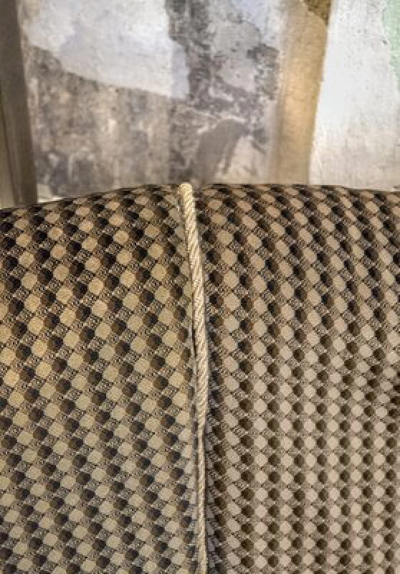 Divano in tessuto con gambe in ottone, anni '60 2