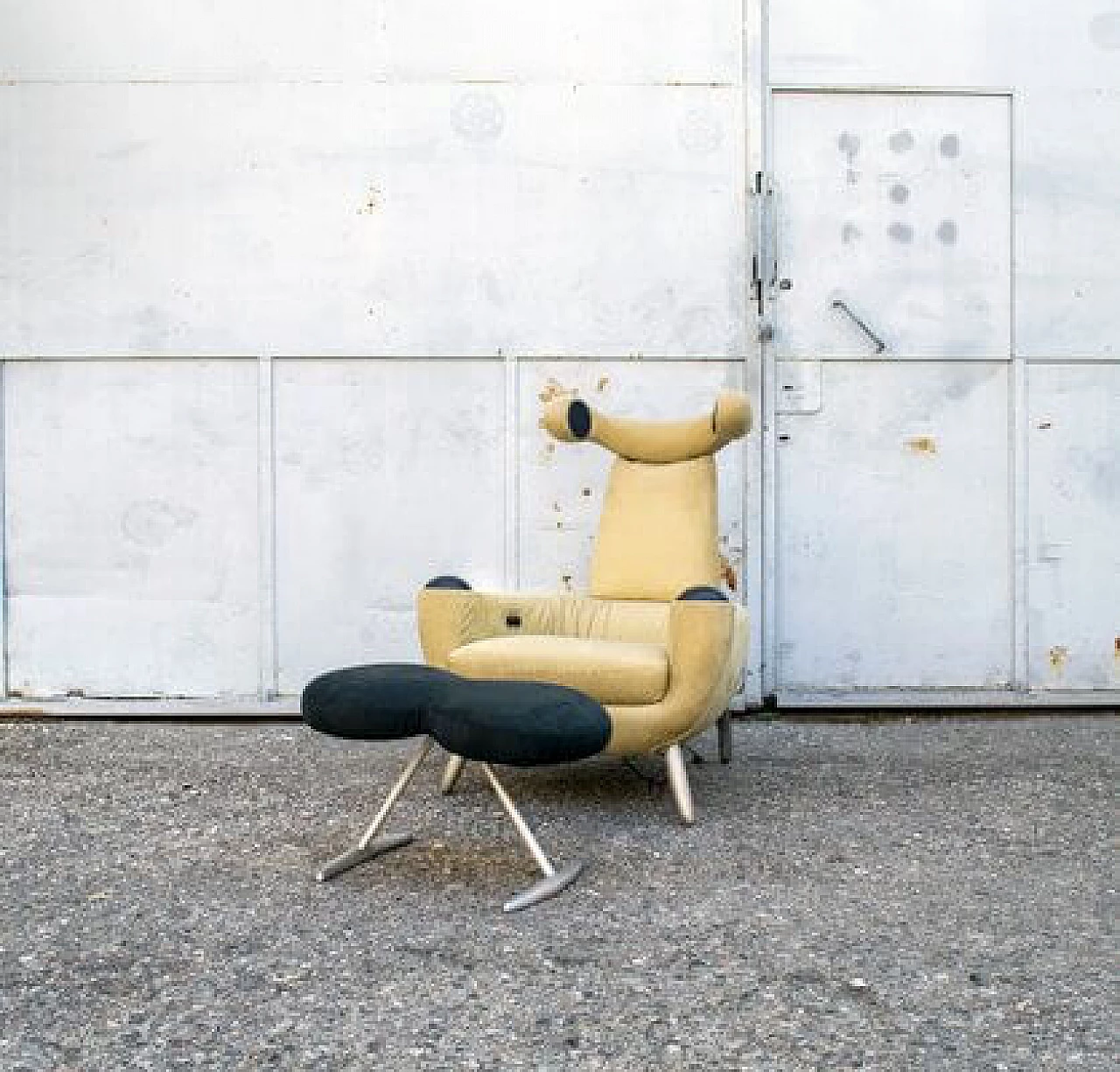 Stereo Armchair with footrest from Saporiti Italia, 1980s 1