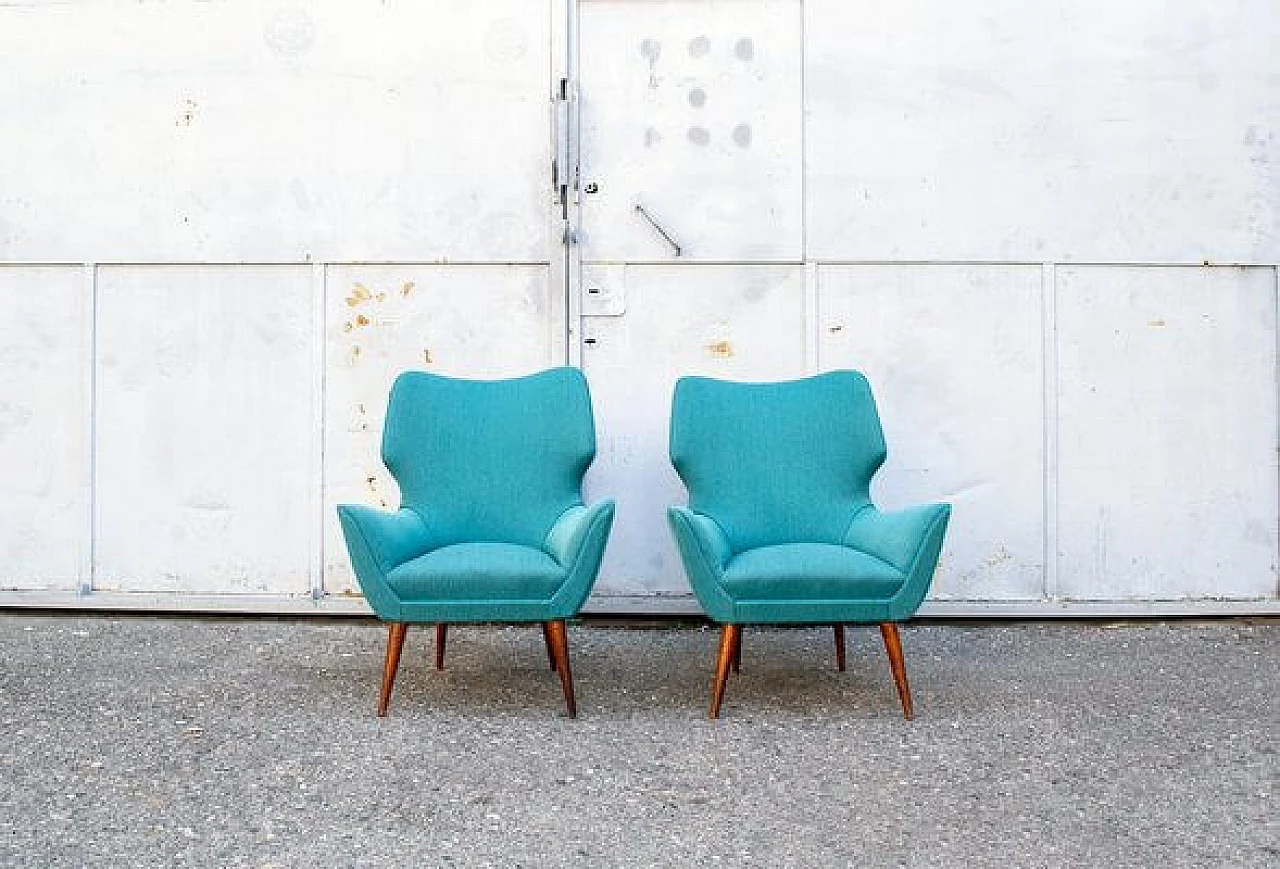 Pair of armchairs with wooden structure and padded seats, 1950s 5