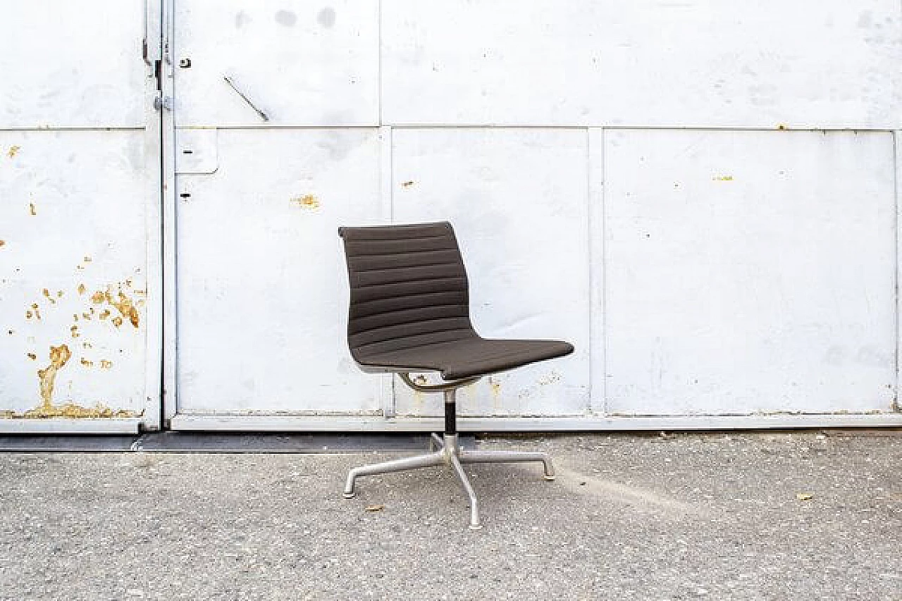 5 Aluminum EA 108 chairs by Charles & Ray Eames for Herman Miller, 1970s 2