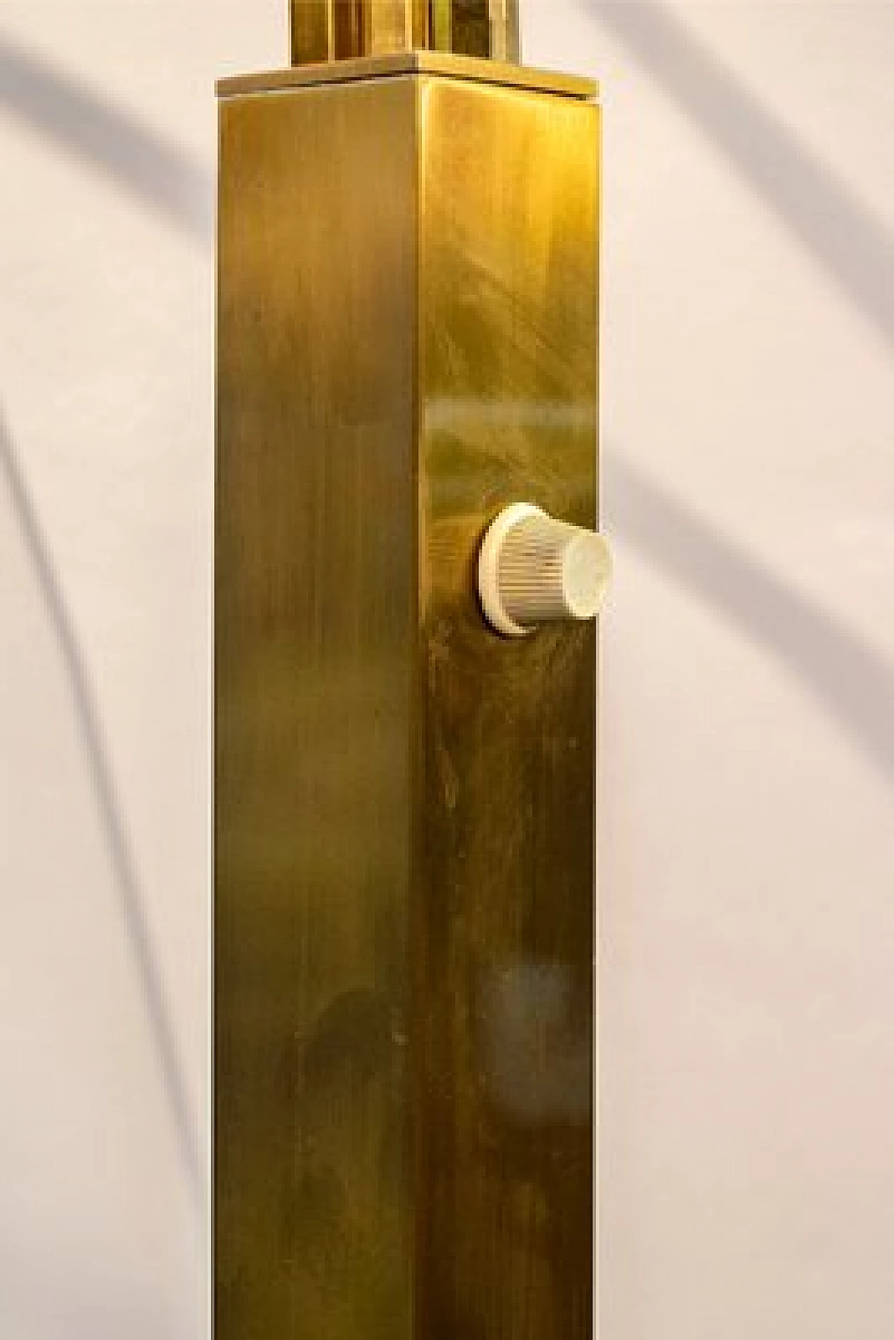 Lampada da terra in ottone con sette luci, anni '70 7