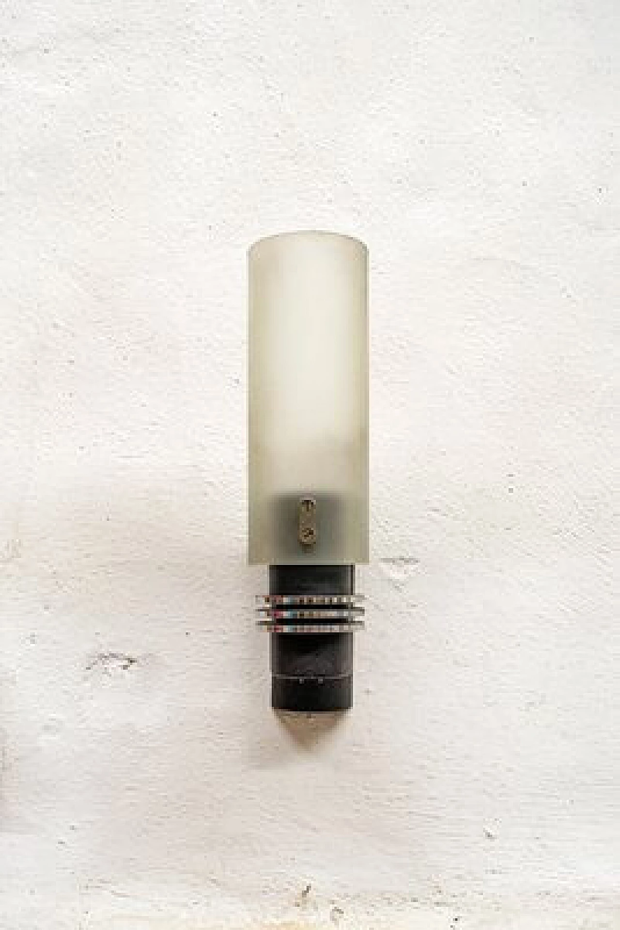Glass sconce with chromed metal, plastic and brass details, 1980s 1