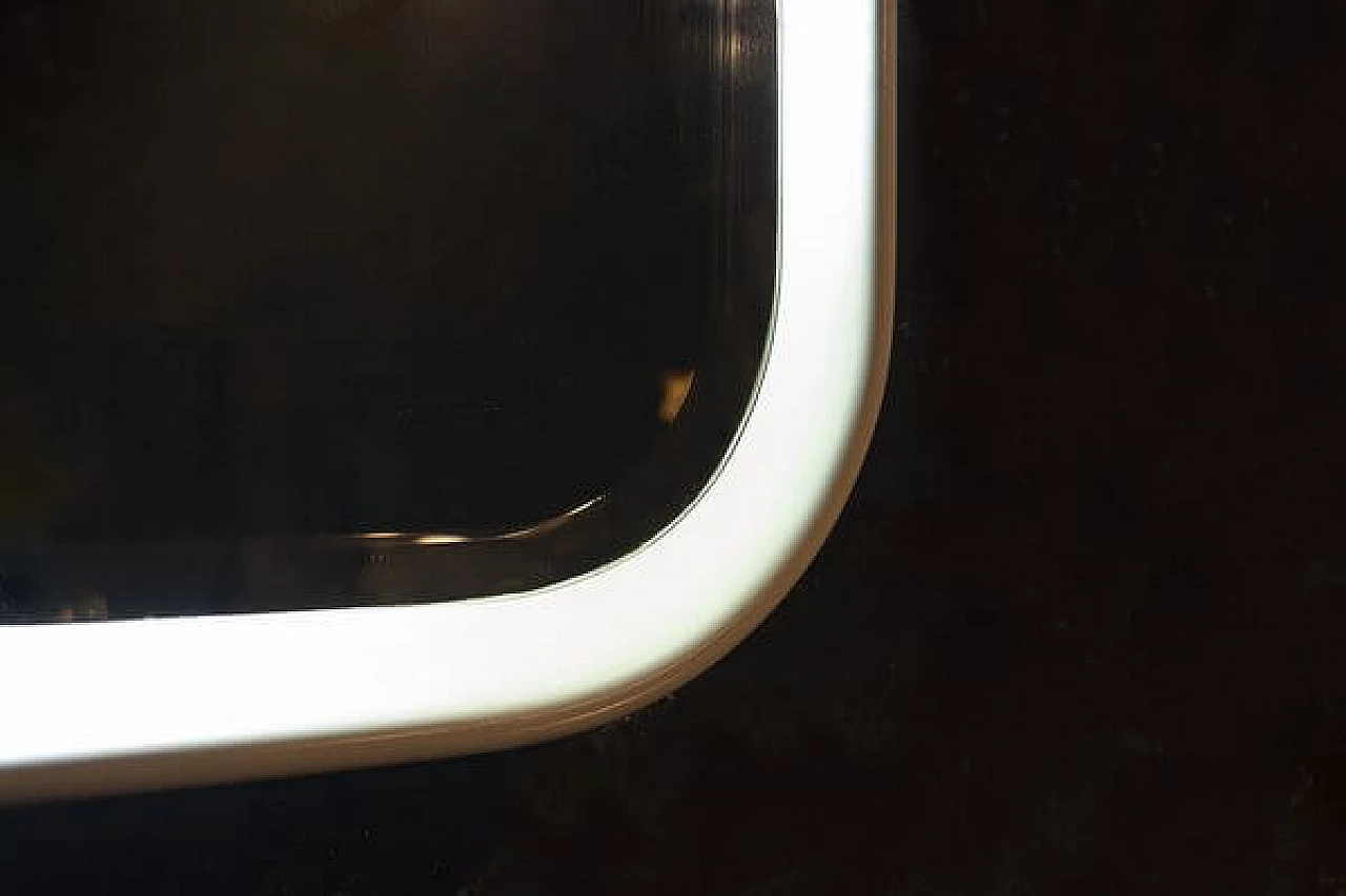 Specchio retroilluminato in fibra di vetro, anni '70 5