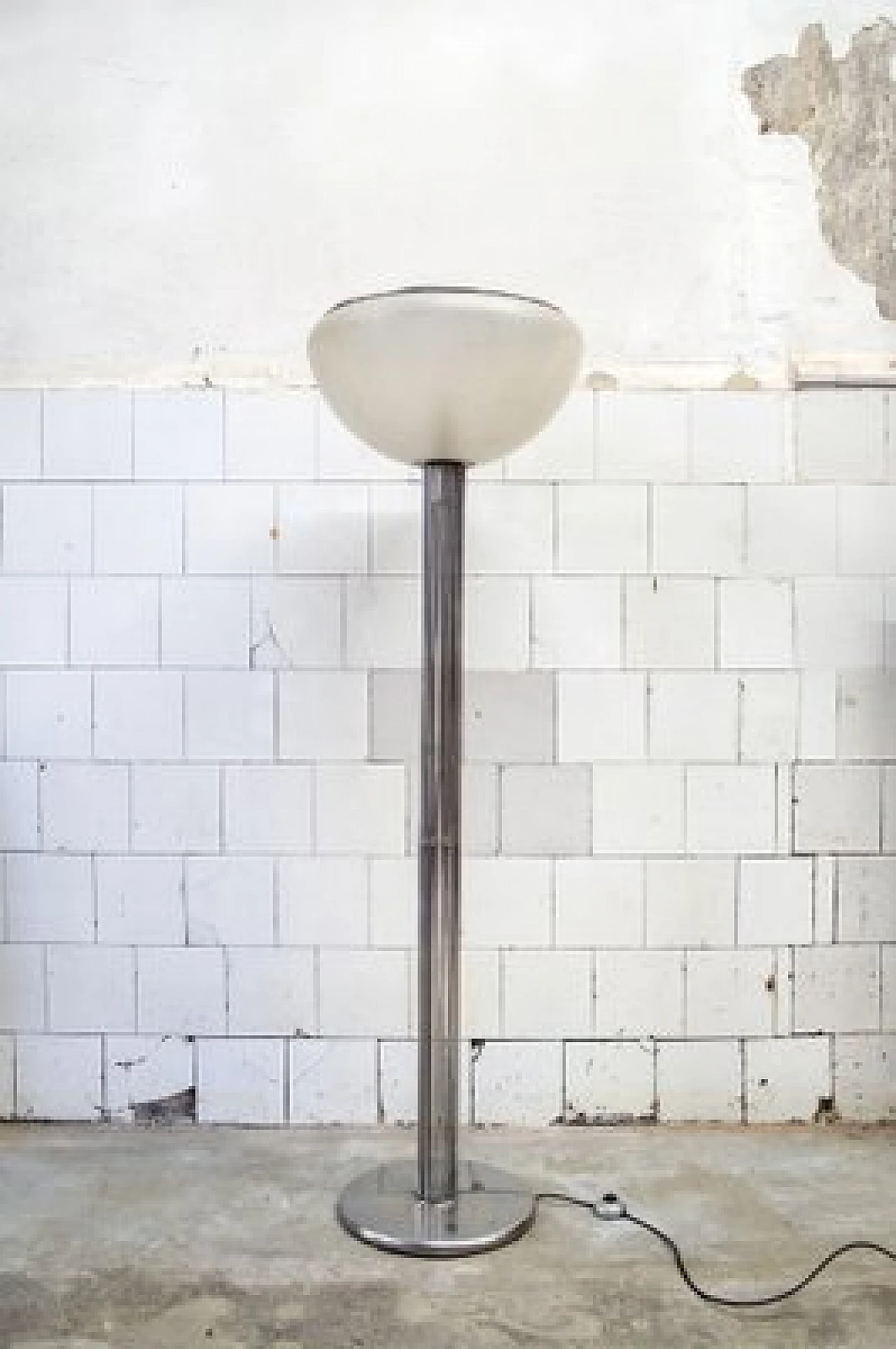 Lampada da terra Moana di Luigi Massoni per Guzzini, 1967 1