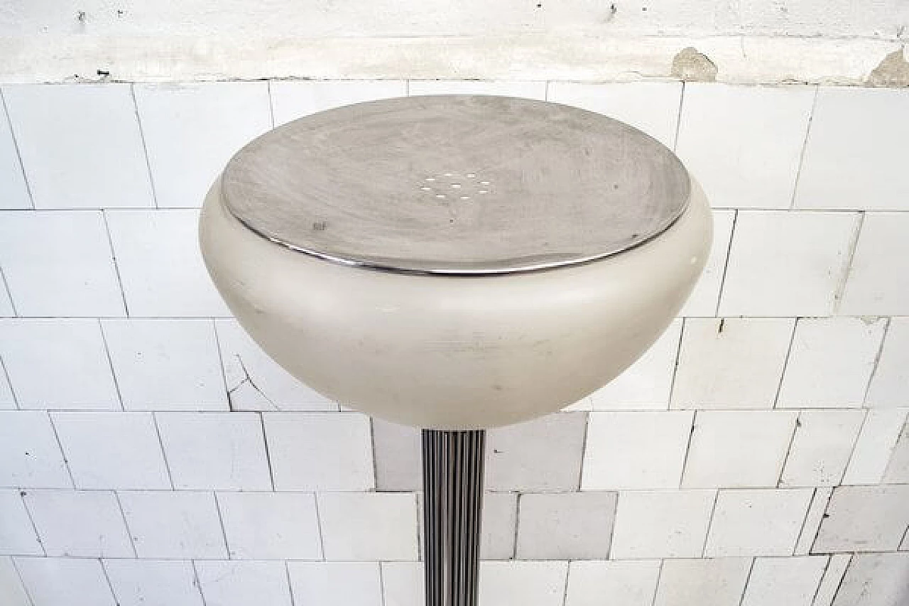 Lampada da terra Moana di Luigi Massoni per Guzzini, 1967 4