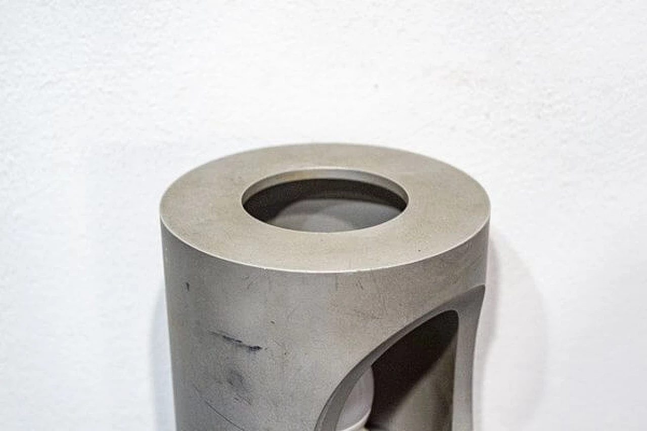 Pair of burnished aluminum table lamps, 1950s 4