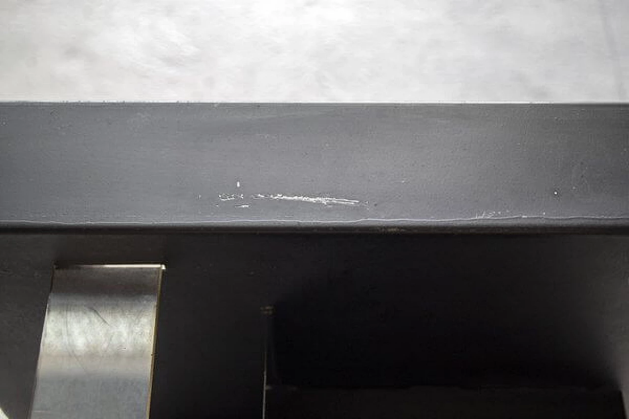 Libreria in ferro e vetro acrilico con ruote, anni '60 6