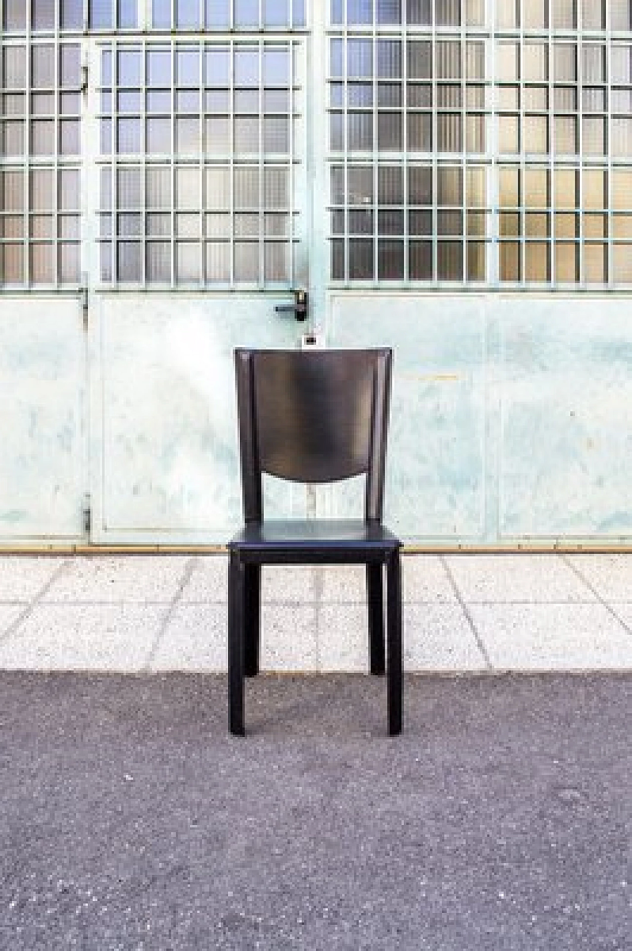 4 Sedie in pelle nera di Enrico Pellizzoni, anni '70 7