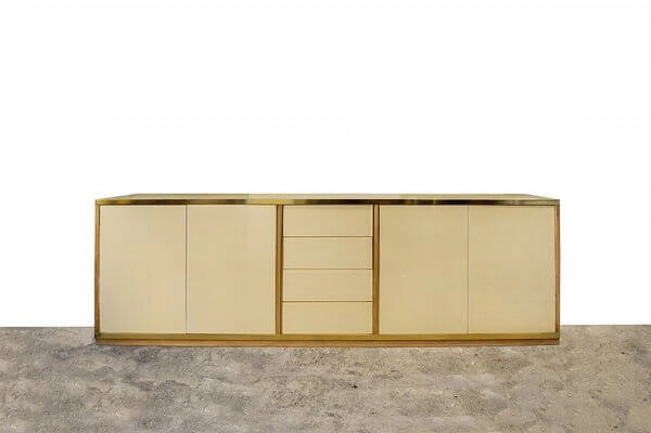 Credenza in legno laccato e ottone con cassetti, anni '70 6
