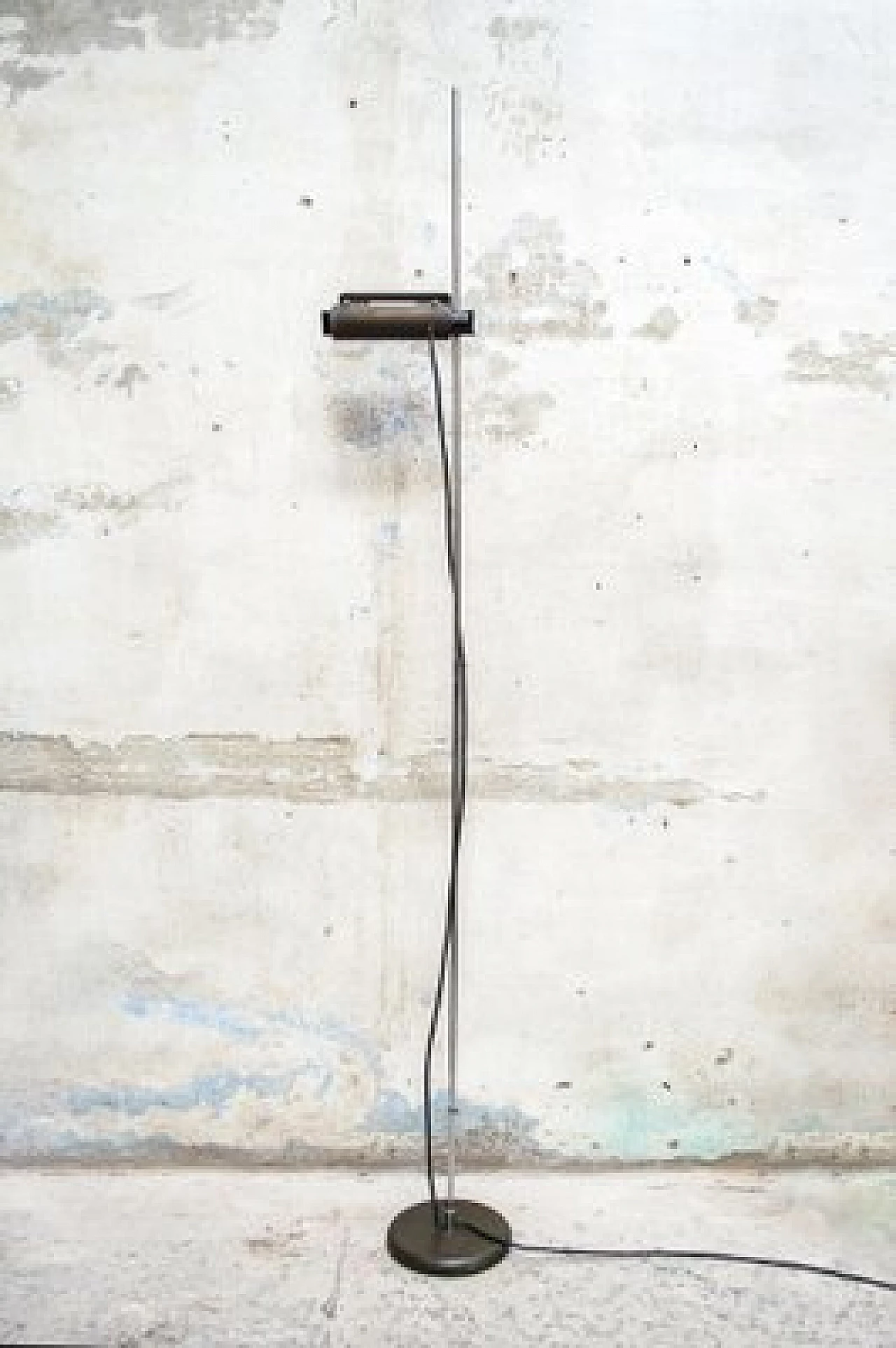 Dim 333 floor lamp by Vico Magistretti for Oluce, 1975 2