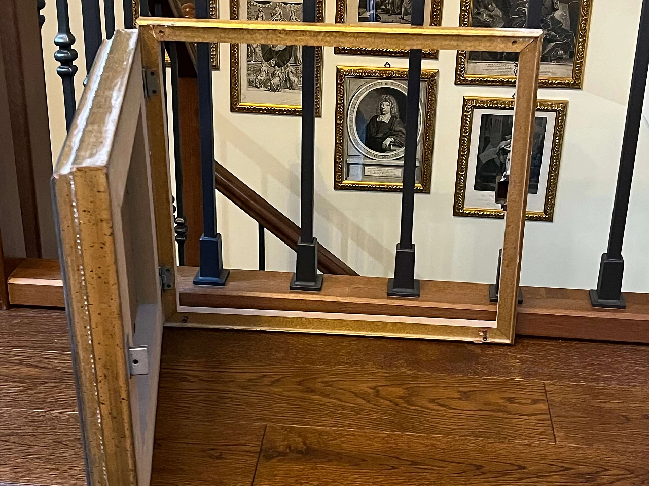 Safe cover painting with landscape, buildings and figures, early 20th century 7