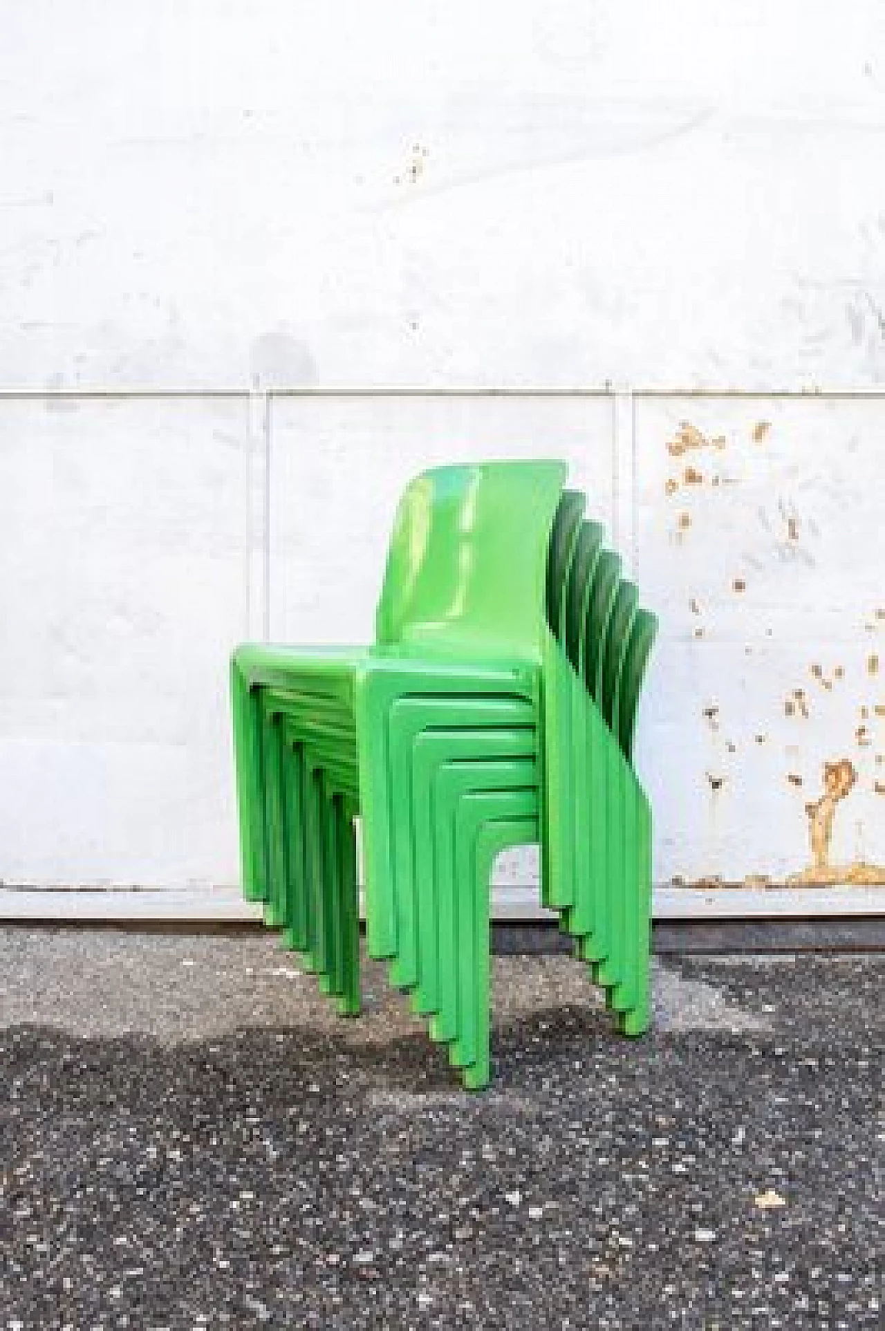 6 green Selene chairs by Vico Magistretti for Artemide, 1979 6