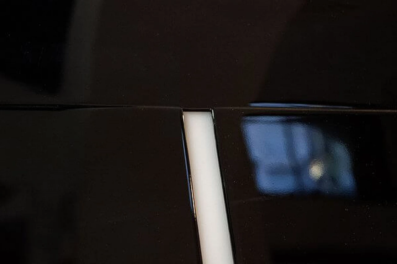 Beppe Sesia, Light on Black Wall, scultura luminosa in acciaio e metacrilato, 1971 4