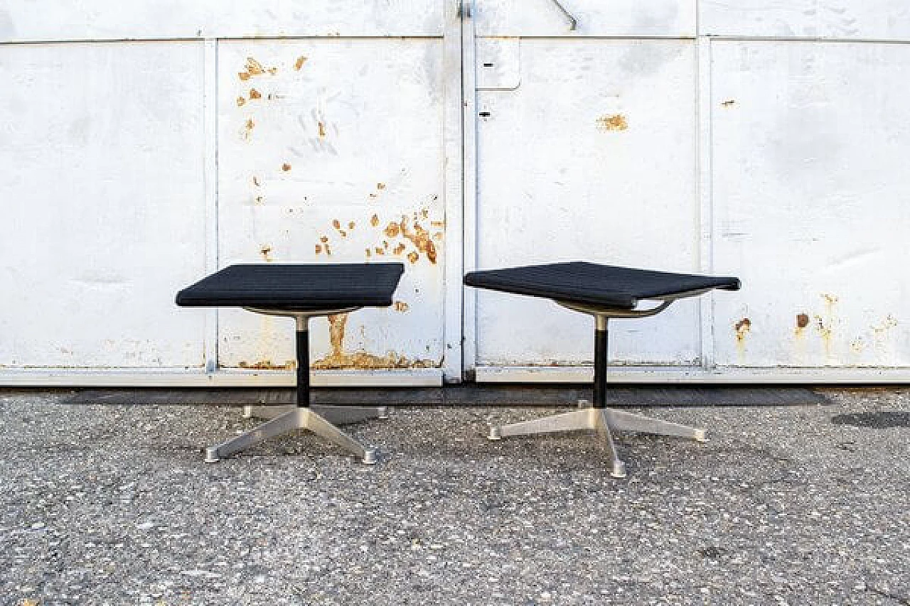 Poggiapiedi EA 125 di Charles & Ray Eames per Herman Miller, anni '70 3