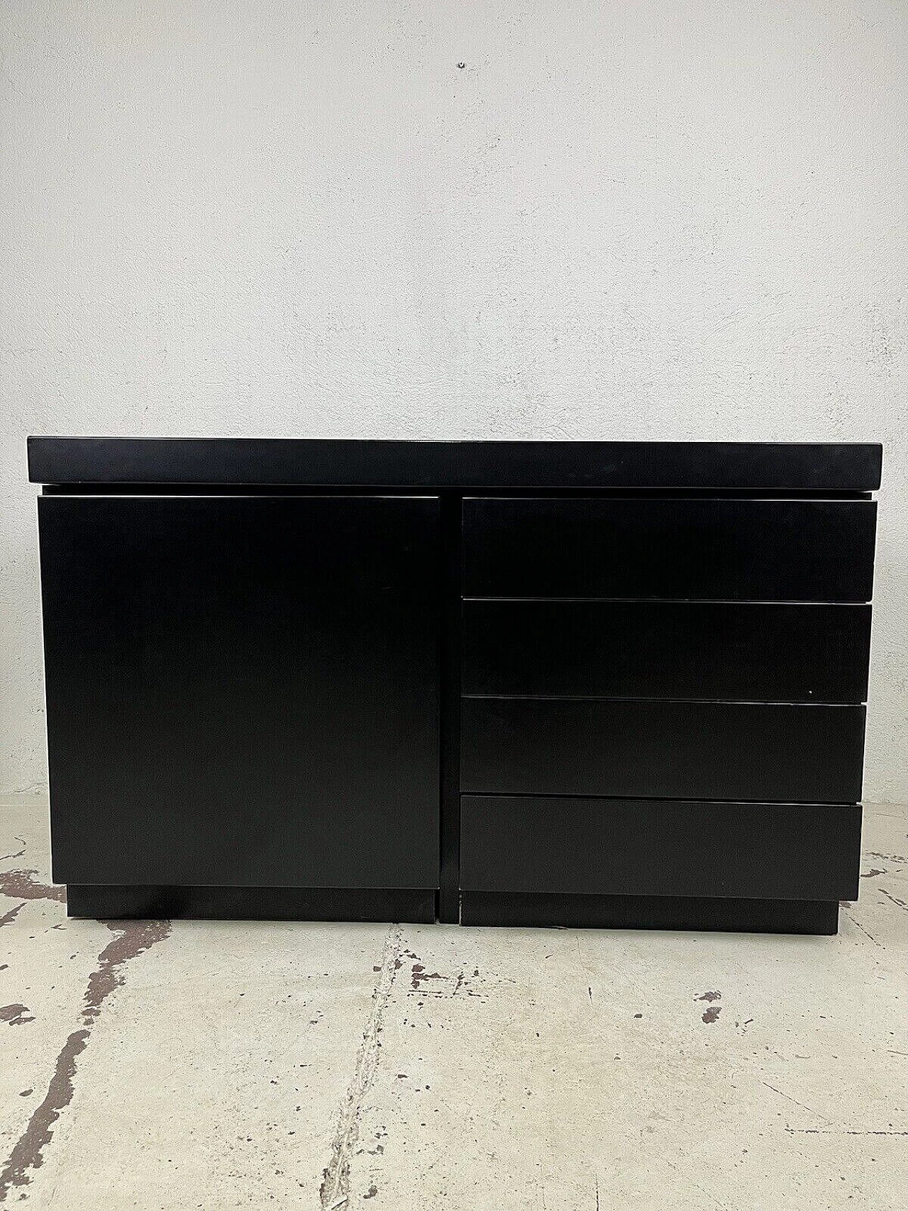 Credenza in legno laccato nero, anni '70 2