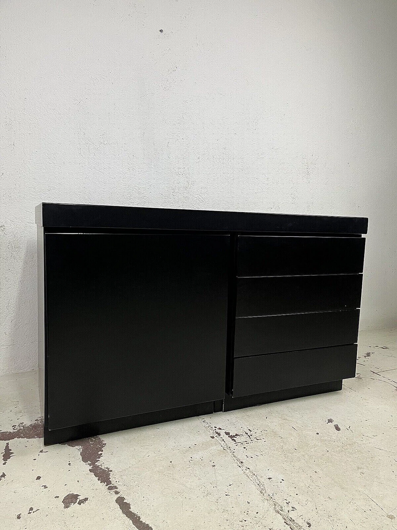 Credenza in legno laccato nero, anni '70 5