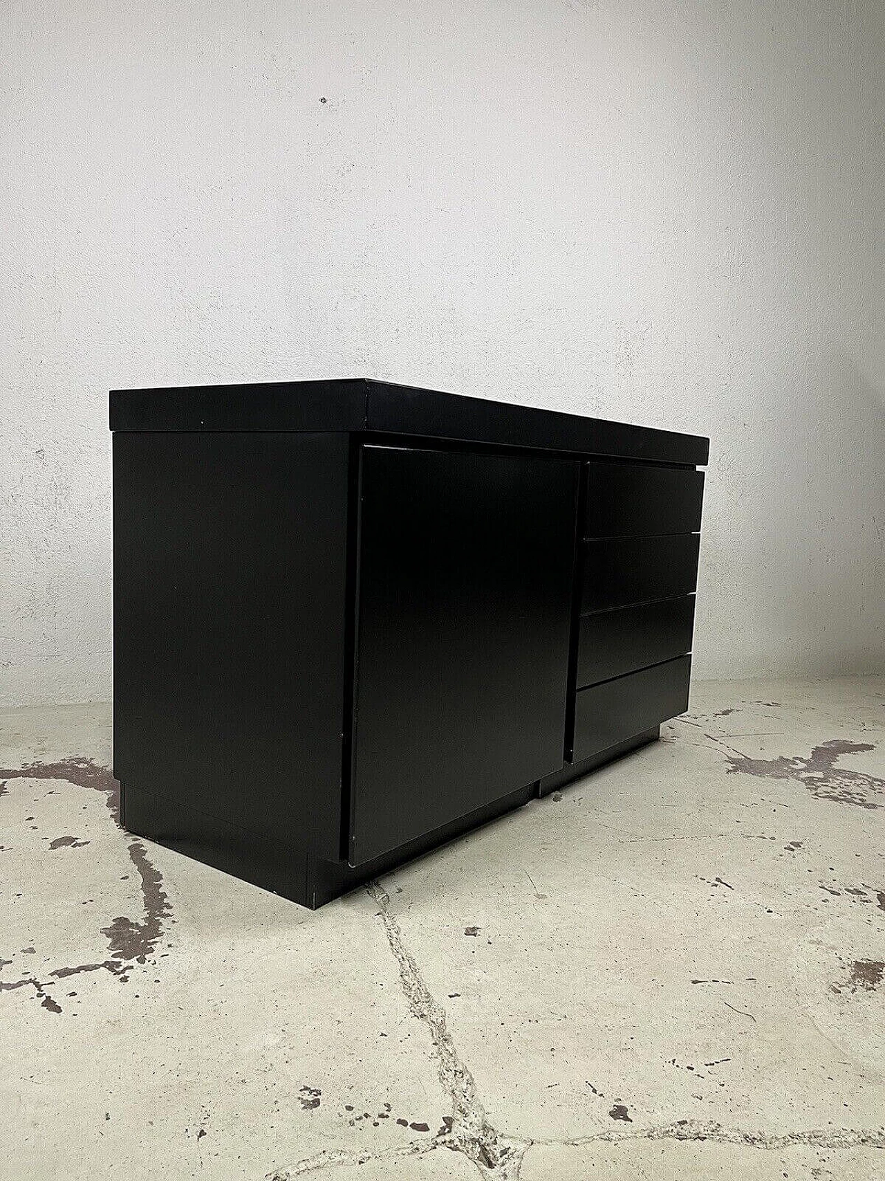 Credenza in legno laccato nero, anni '70 13