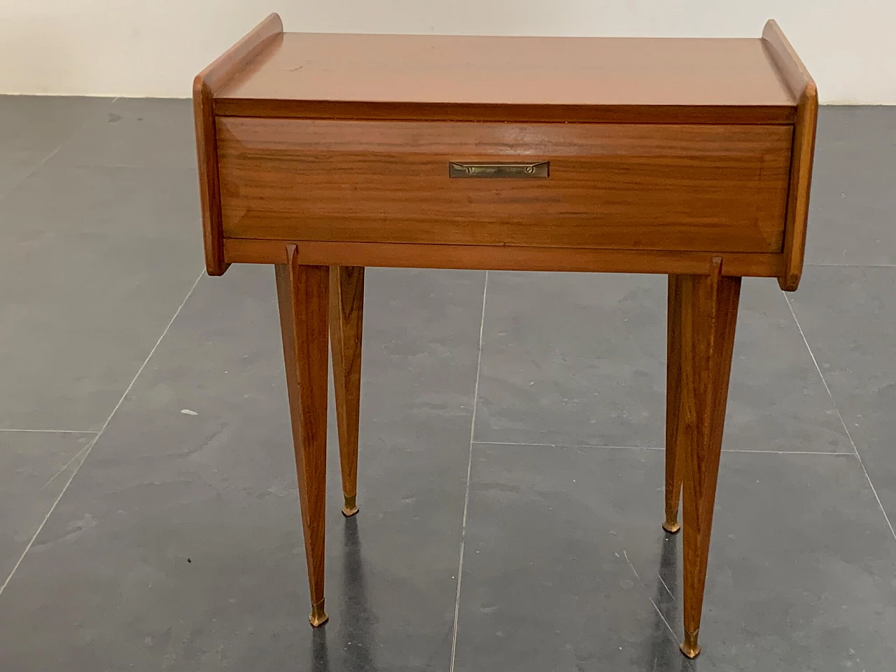 Coppia di comodini in palissandro, anni '50 5