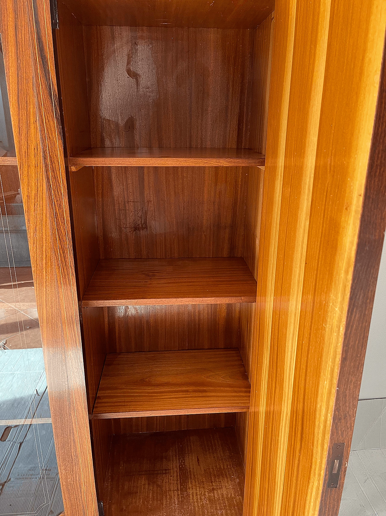 Venetian wood cabinet with showcase, 1960s 14