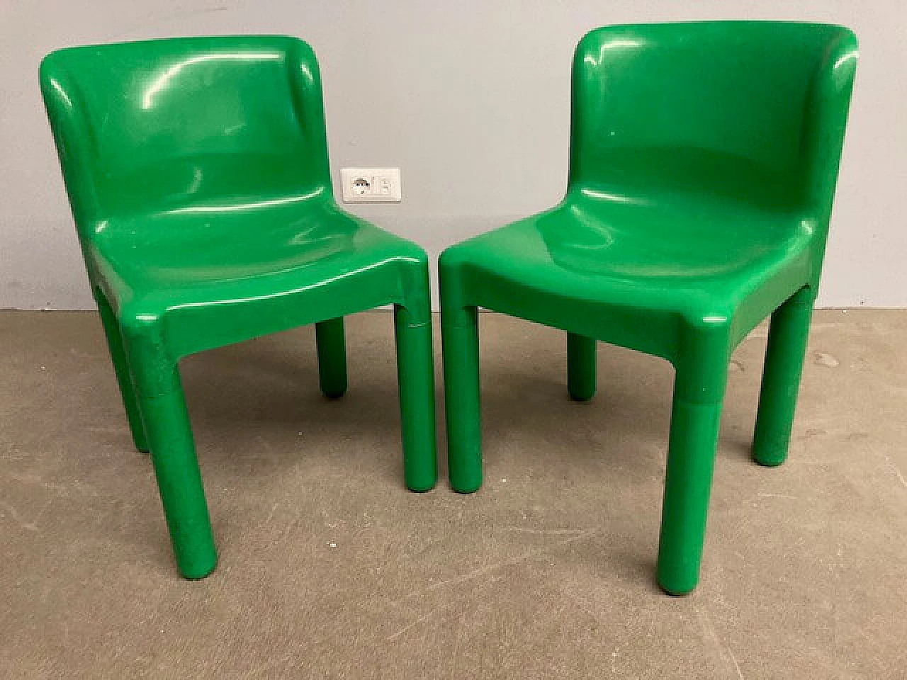 Pair of 4875 green plastic chairs by Carlo Bartoli for Kartell, 1970s 1