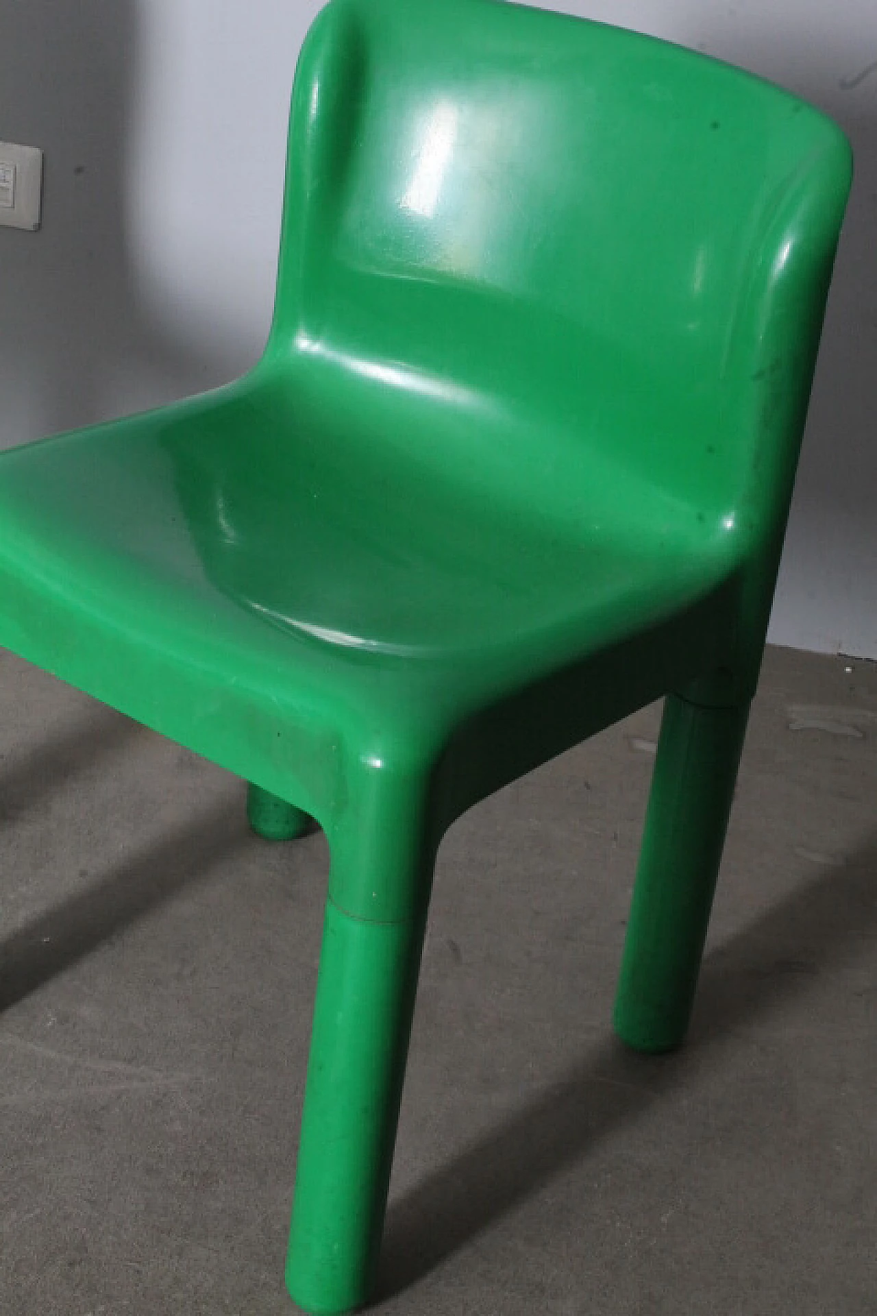 Pair of 4875 green plastic chairs by Carlo Bartoli for Kartell, 1970s 3