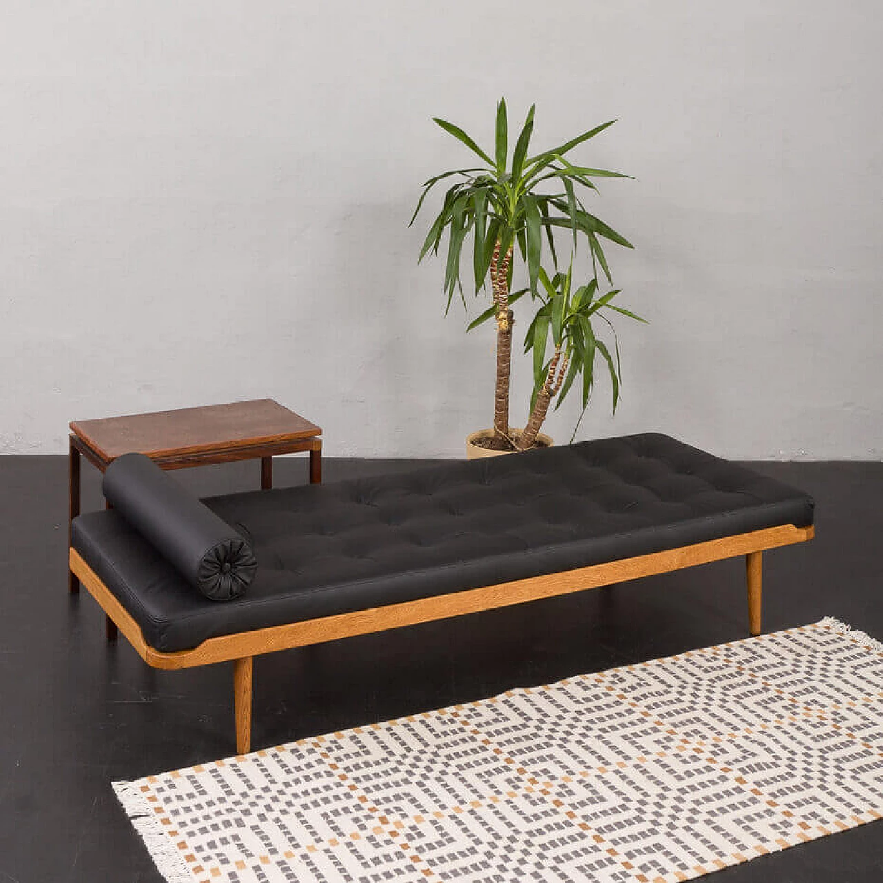Danish solid oak and black leather daybed, 1960s 1