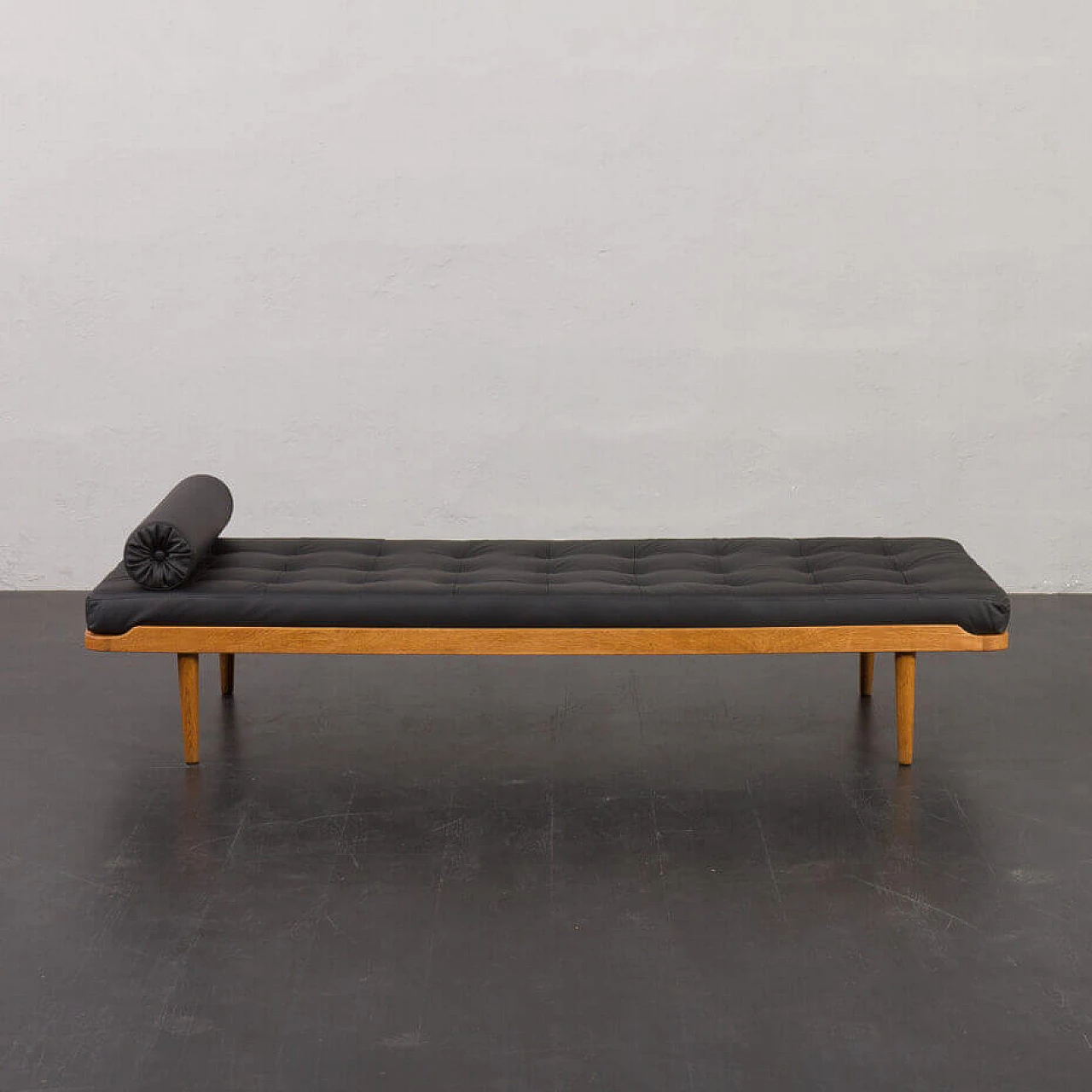 Danish solid oak and black leather daybed, 1960s 3