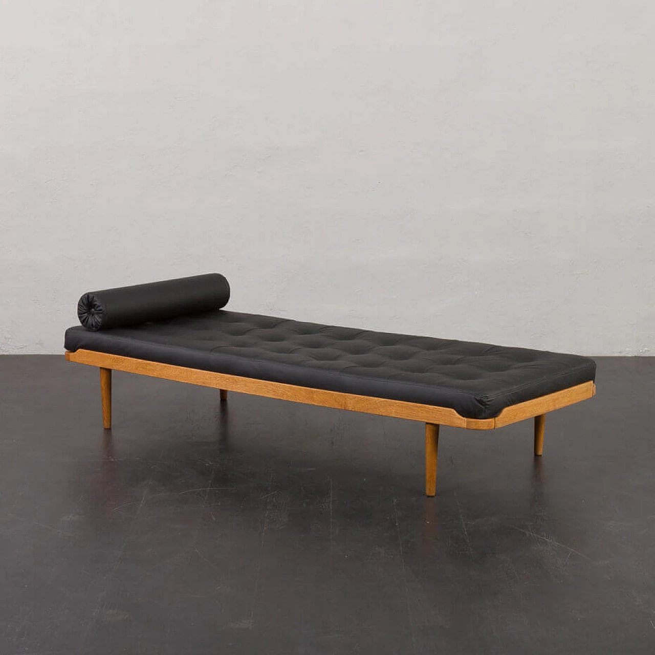 Danish solid oak and black leather daybed, 1960s 4