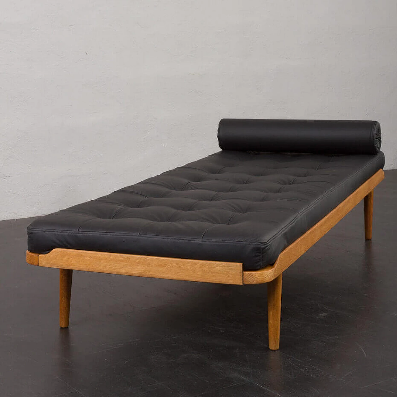 Danish solid oak and black leather daybed, 1960s 10