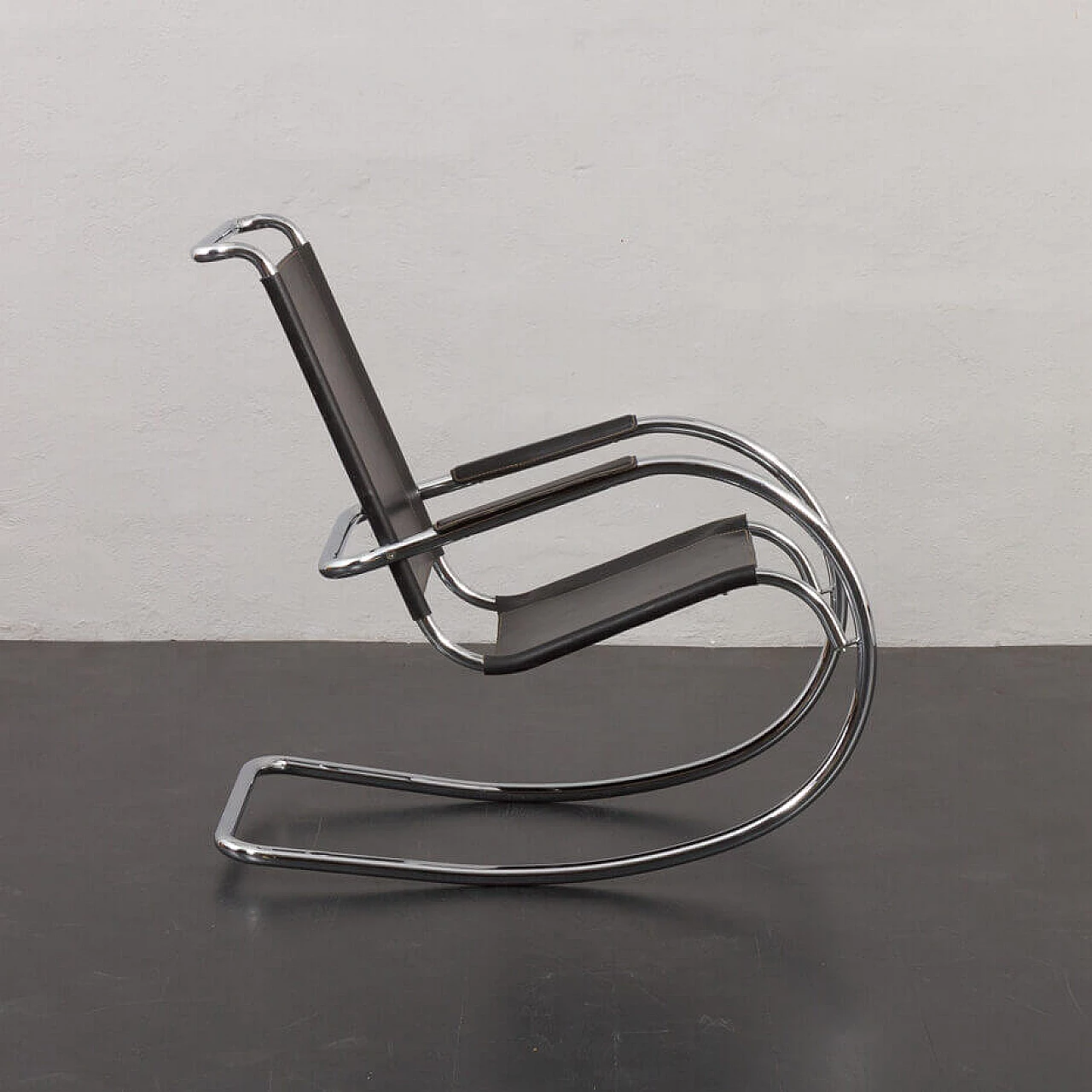 Bauhaus-style leather rocking chair by Fasem, 1970s 5