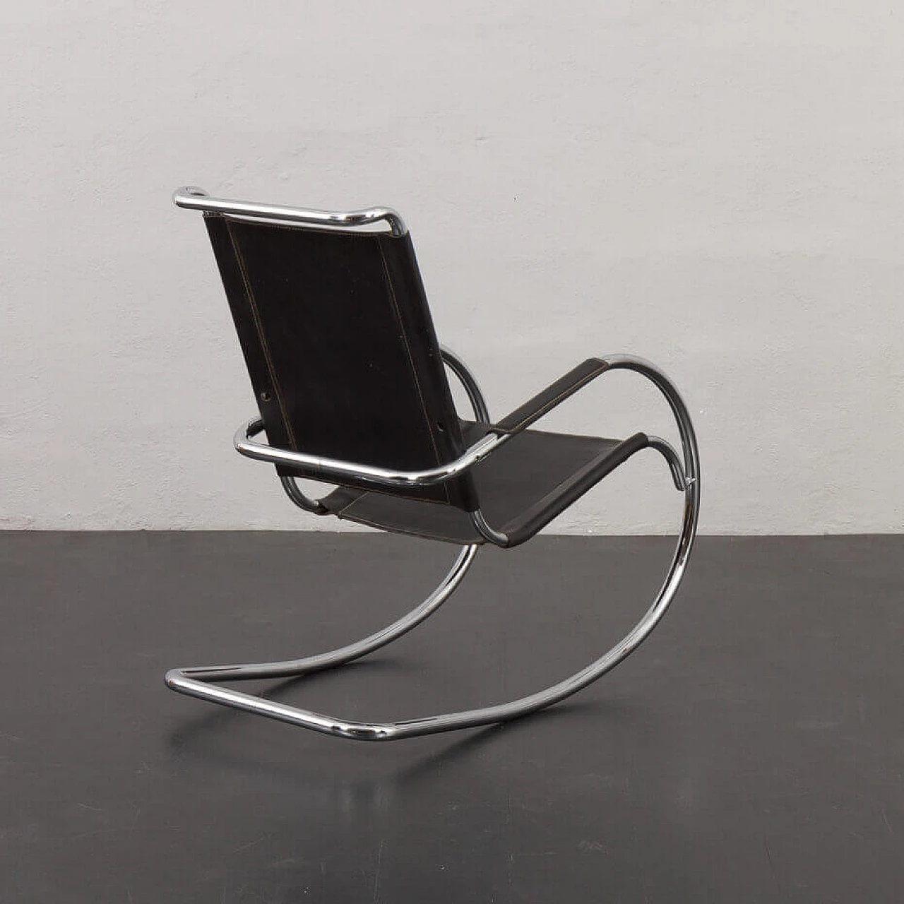 Bauhaus-style leather rocking chair by Fasem, 1970s 6