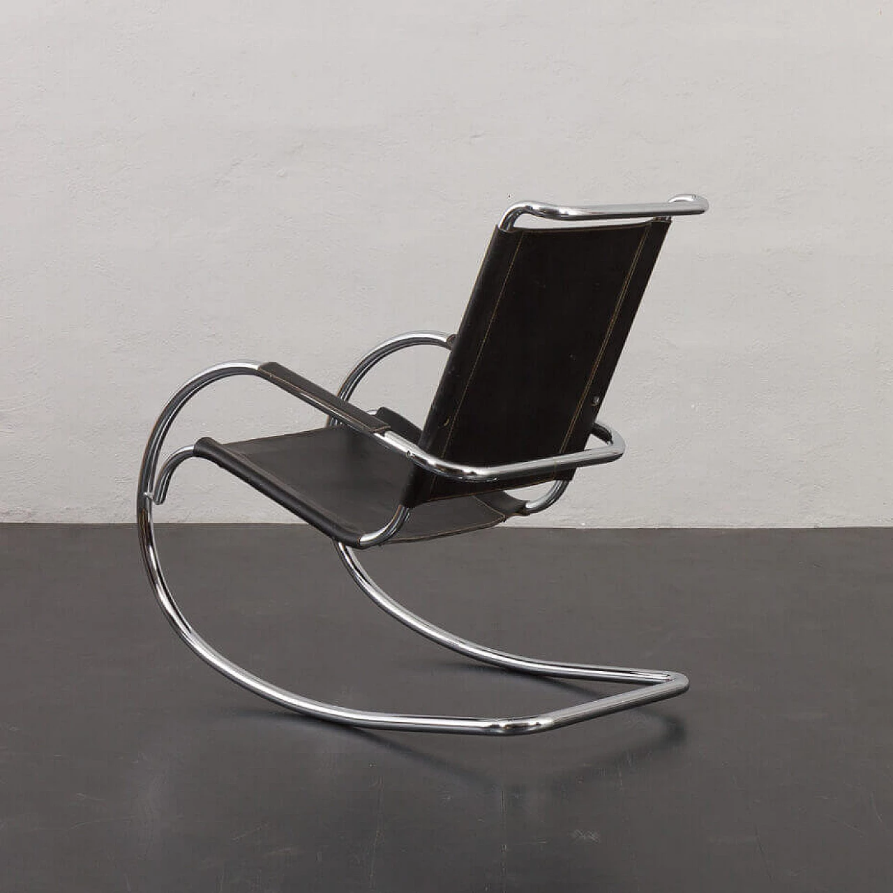 Bauhaus-style leather rocking chair by Fasem, 1970s 8