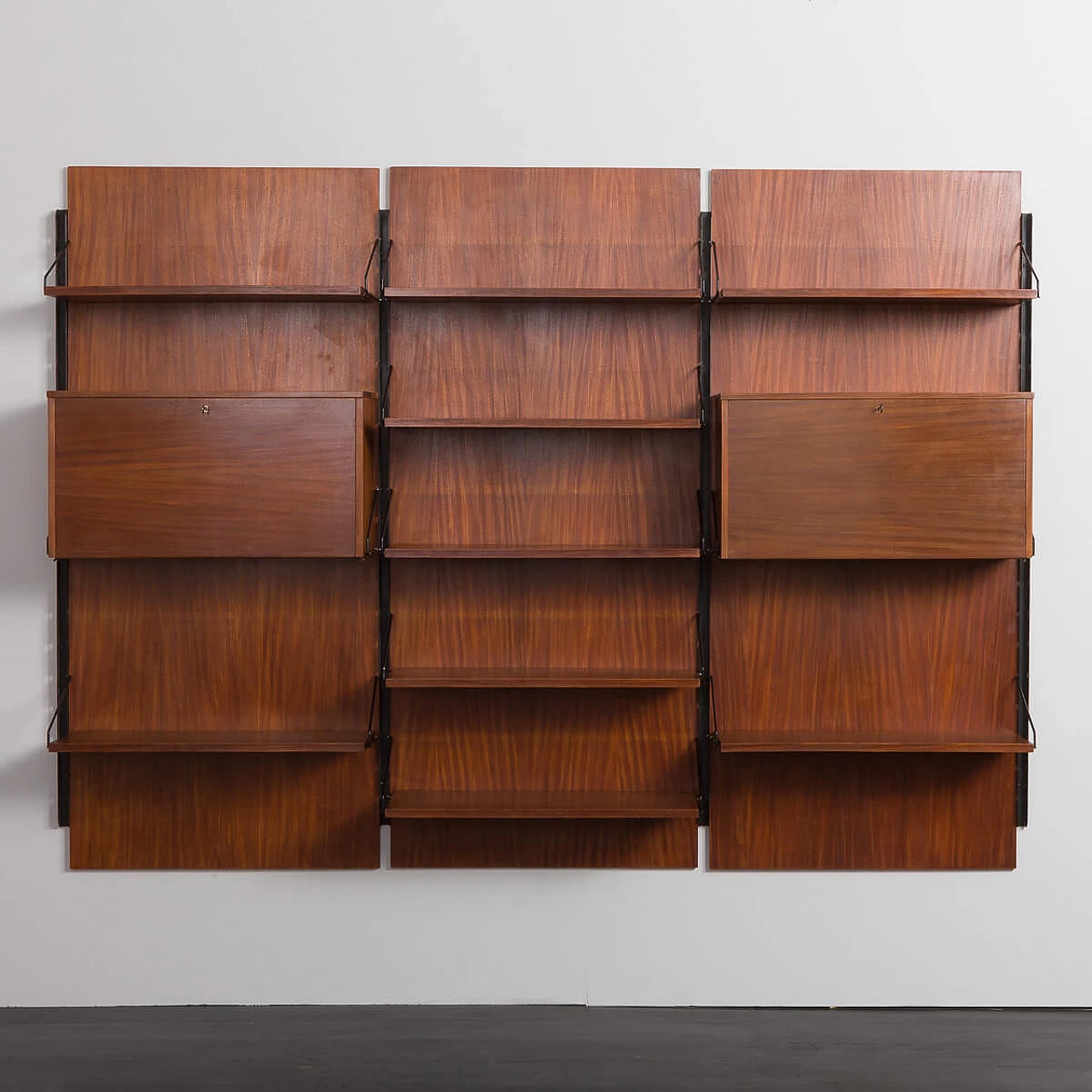 Libreria da parete in mogano a tre moduli attribuita a Ico Parisi, anni '60 7